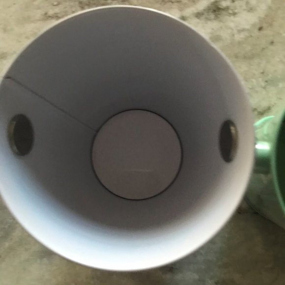 Set of 2 Hello Kitty Sanrio Metal Tin Pails Buckets - Picture 4 of 5